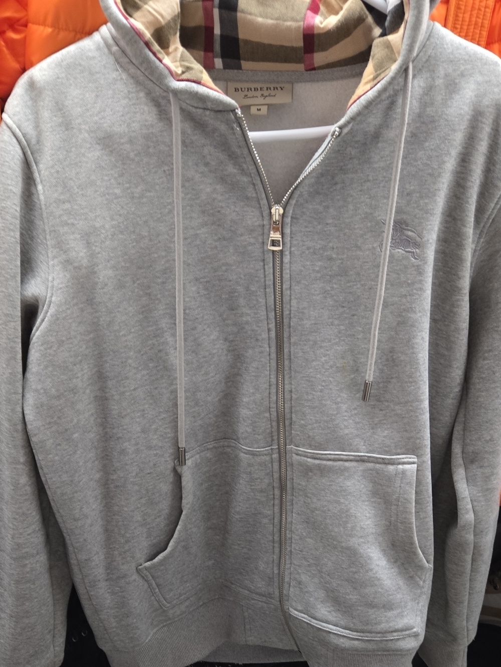 NEW WITHOUT TAGS 100% AUTHENTIC Burberry Zip-up hoodie Mens Medium UNISEX!